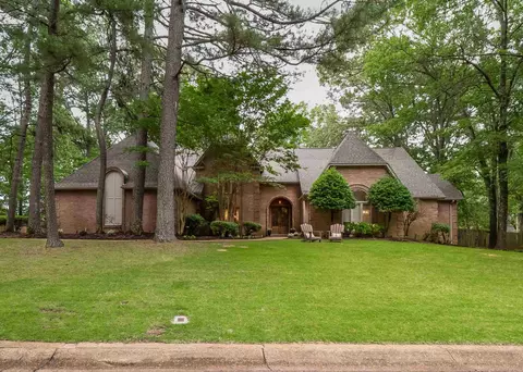 2898 Mallard Ln, Germantown, TN 38138