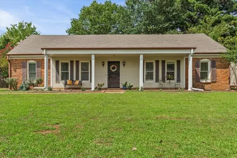 1594 Bubbling Brook Dr, Germantown, TN 38138