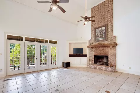 1615 Cedar Lake Cir, Hernando, MS 38632 photo 8