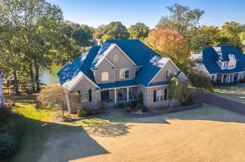 1615 Cedar Lake Cir, Hernando, MS 38632 photo 1