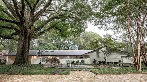 160 E Cherry Dr, Memphis, TN 38117 photo 1