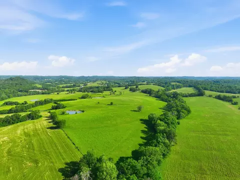 1 Deshea Creek Rd, Gallatin, TN 37066