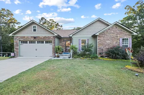1803 Staghorn Dr, Soddy Daisy, TN 37379