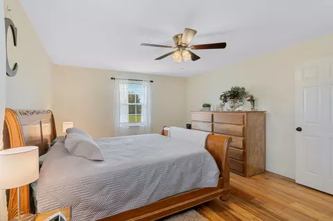 Bedroom - 5867 Borthick Rd, Springfield, TN 37172 photo 4 of 5