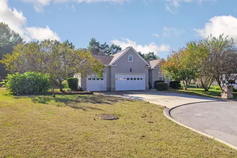 8676 Bluegrass Ln, Ooltewah, TN 37363