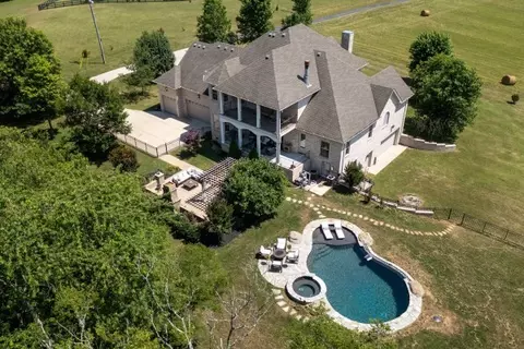 2228 Highway 25 # B, Cottontown, TN 37048