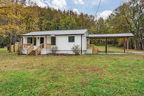 15 Stewarts Chapel Rd, Flintville, TN 37335