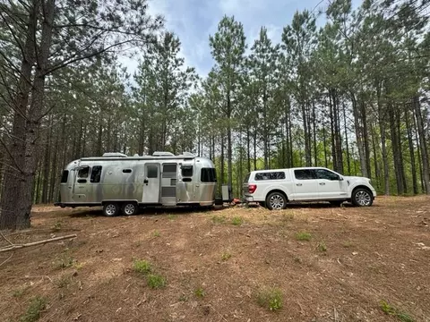 3020 Mcgee Rd, Linden, TN 37096