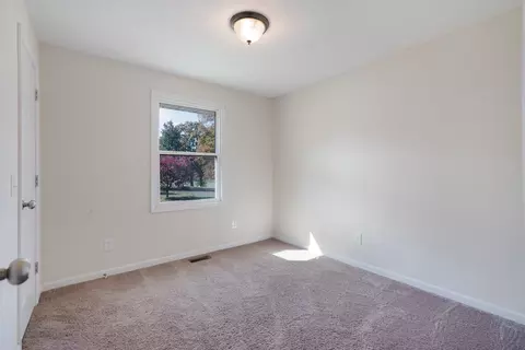 Bedroom - 5433 Marion Rd, Cunningham, TN 37052 photo 4 of 4