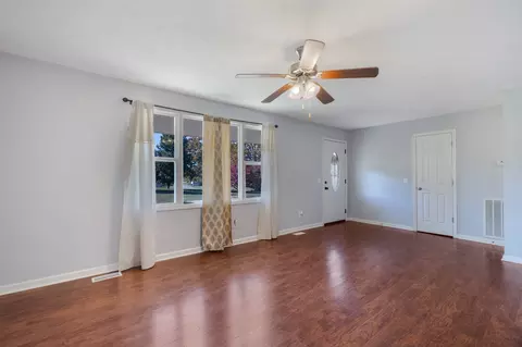 Living - 5433 Marion Rd, Cunningham, TN 37052 photo 4 of 4