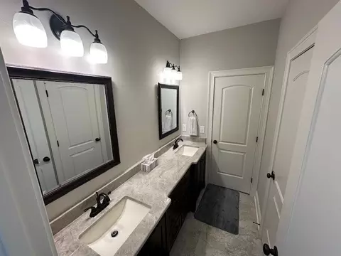 Bath - 329 Cayce Dr, Springfield, TN 37172 photo 10 of 10