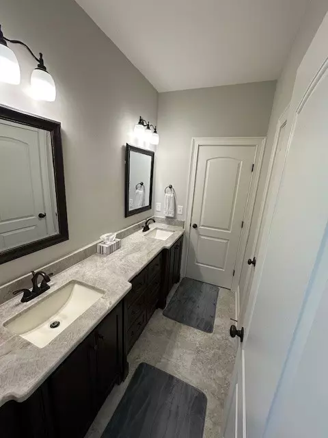 Bath - 329 Cayce Dr, Springfield, TN 37172 photo 9 of 10