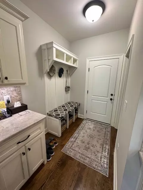 Entry Way - 329 Cayce Dr, Springfield, TN 37172 photo 1 of 7