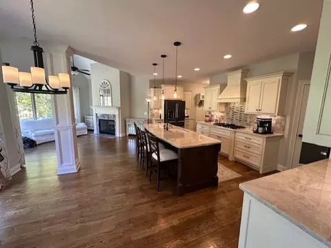 Kitchen - 329 Cayce Dr, Springfield, TN 37172 photo 7 of 9