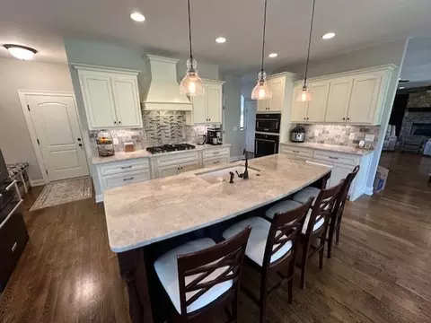 Kitchen - 329 Cayce Dr, Springfield, TN 37172 photo 2 of 9