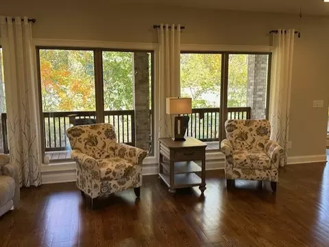 Living - 329 Cayce Dr, Springfield, TN 37172 photo 3 of 7