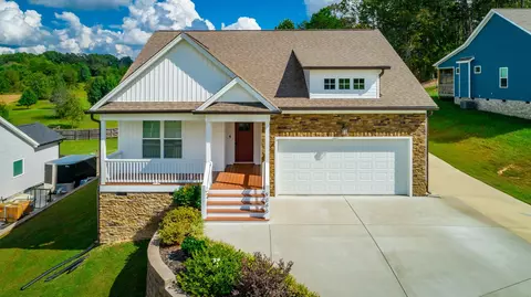 9346 Barbee Rd, Soddy Daisy, TN 37379