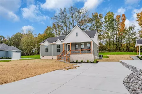 457 Sherwood Dr, Mcminnville, TN 37110