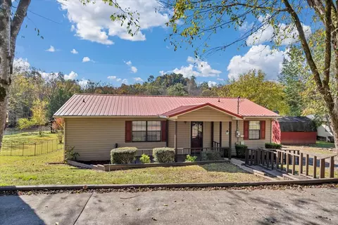 14 Lincoln Lake Rd, Kelso, TN 37348