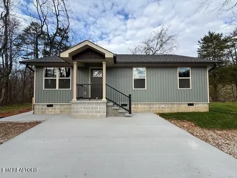 329 Blacksferry Rd, Knoxville, TN 37931
