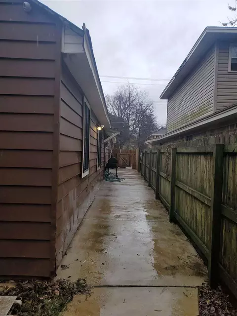 1527 Ash St, Memphis, TN 38108 photo 3
