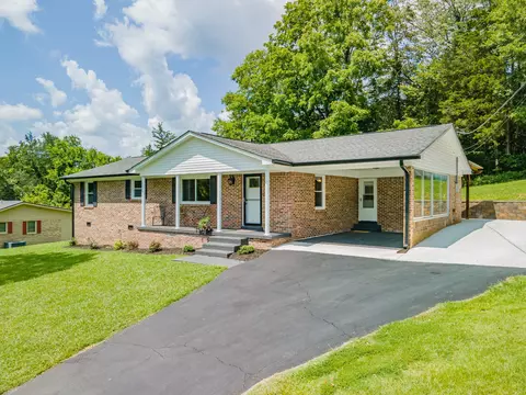308 Longview Dr, Pulaski, TN 38478