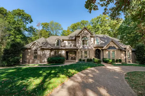 1028 Fairways Dr, Greenbrier, TN 37073