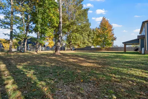 Exterior - 4331 Memory Ln, Adams, TN 37010 photo 8 of 9