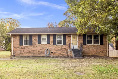 2503 Hickory Dr, Springfield, TN 37172