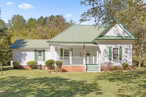 10527 E Brainerd Rd, Apison, TN 37302