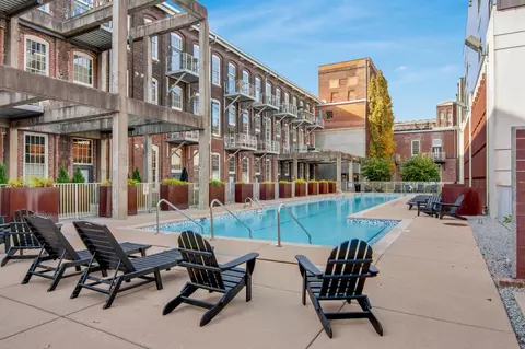 1352 Rosa L Parks Blvd #404, Nashville, TN 37208