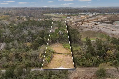 24 Spring Valley Dr, Mount Juliet, TN 37122