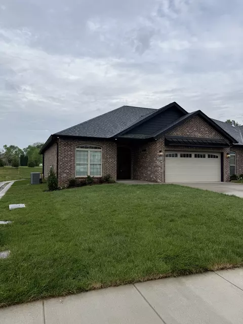 19 Veridian Dr # A, Clarksville, TN 37043