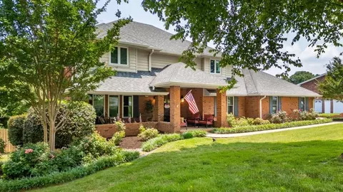 328 S Mission Ridge Dr, Rossville, GA 30741