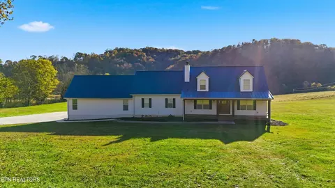 369 Mike Miller Ln, Clinton, TN 37716