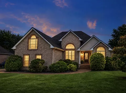 104 Mesa Dr, Portland, TN 37148