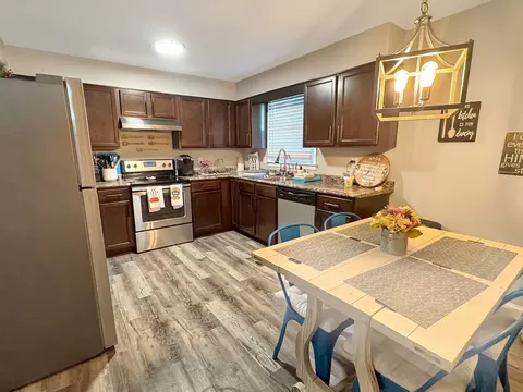 Kitchen - 333 Main St, Dover, TN 37058 photo 3 of 4
