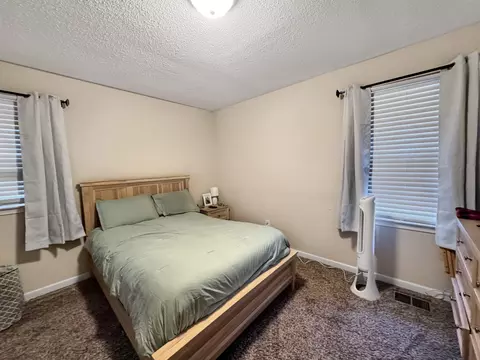 Bedroom - 333 Main St, Dover, TN 37058 photo 1 of 3