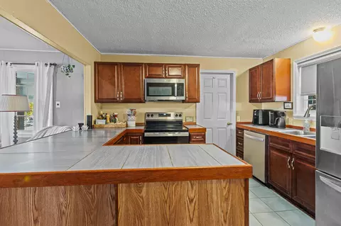 Kitchen - 180 Hamilton St, Dunlap, TN 37327 photo 3 of 3