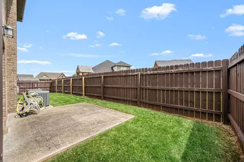 Exterior - 2816 Lightning Bug Dr, Murfreesboro, TN 37129 photo 3 of 5