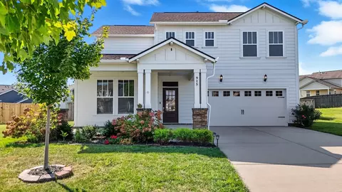 915 Sassafras Ct, Spring Hill, TN 37174