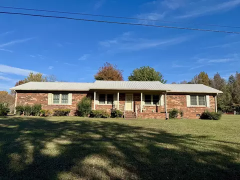 220 Indian Creek Rd, Mcewen, TN 37101