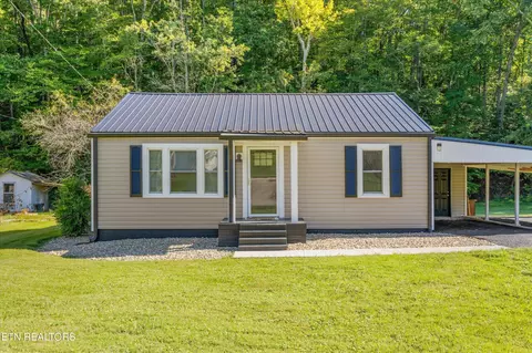 120 Keylon Dr, Harriman, TN 37748