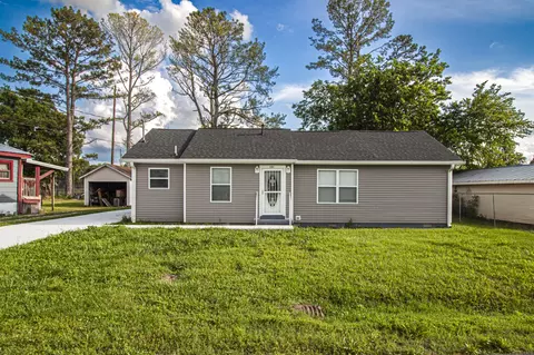 121 Popular St N, Cowan, TN 37318
