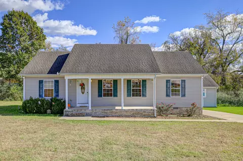 25 Crestview Ct, Hartsville, TN 37074