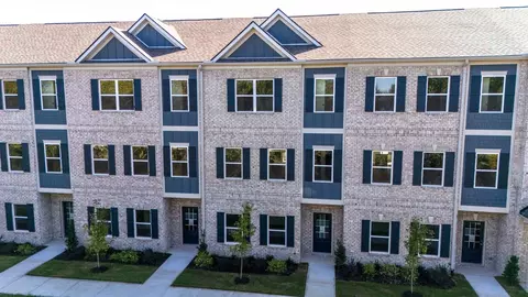 110 Rosebush Ln, Lebanon, TN 37087