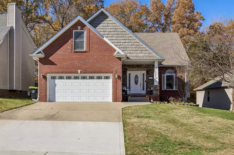 492 Parkvue Village Way, Clarksville, TN 37043