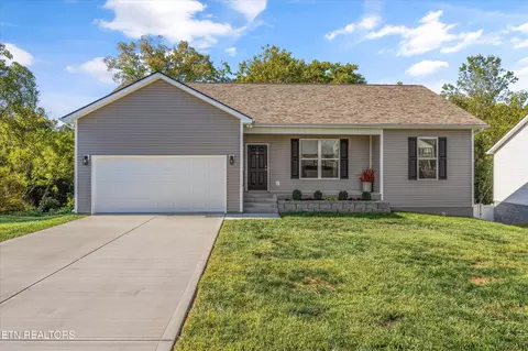 427 Kingsley Ct, Maryville, TN 37804