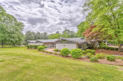 1301 W Morton Dr, Dalton, GA 30720