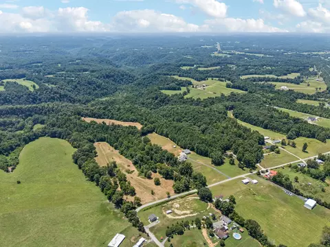View/Area - 2585 Pow Rd, Baxter, TN 38544 photo 8 of 18